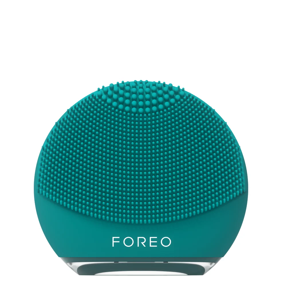 FOREO LUNA 4 GO 2-Zone Facial Cleansing and Firming Device for All Skin Types (Various Colours) Afbeelding 1