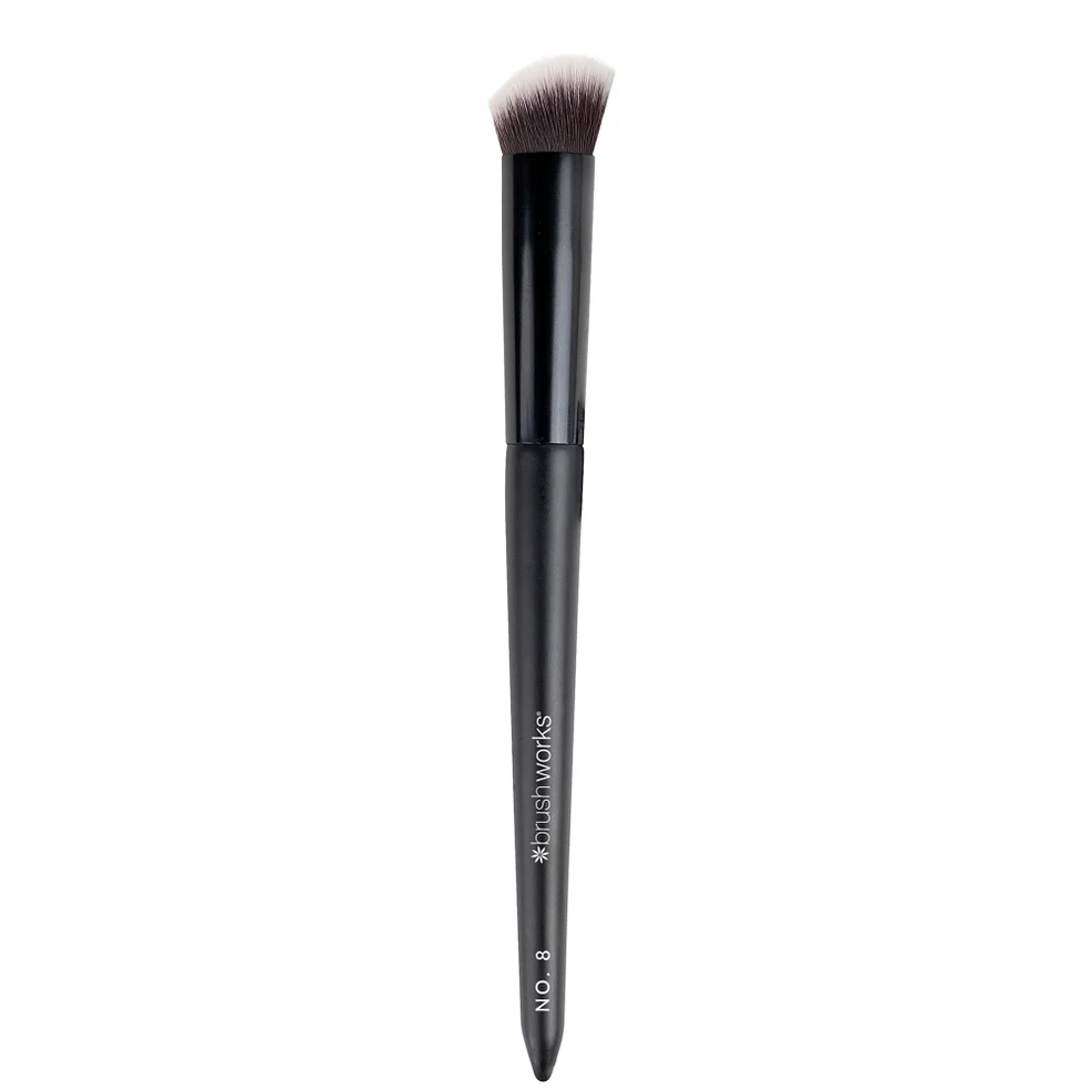brushworks No. 8 Precise Angled Concealer Buffing Brush Afbeelding 1
