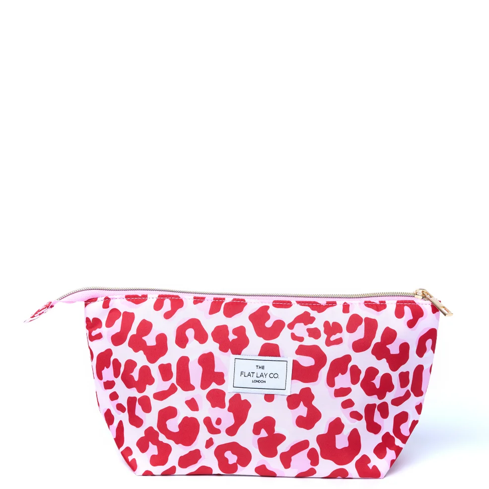 The Flat Lay Co. Essential Pouch in Pink Leopard Afbeelding 1