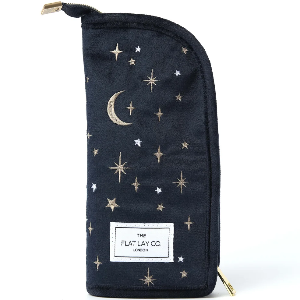 The Flat Lay Co. Brush Holder in Embroidered Celestial Blue Velvet Afbeelding 1