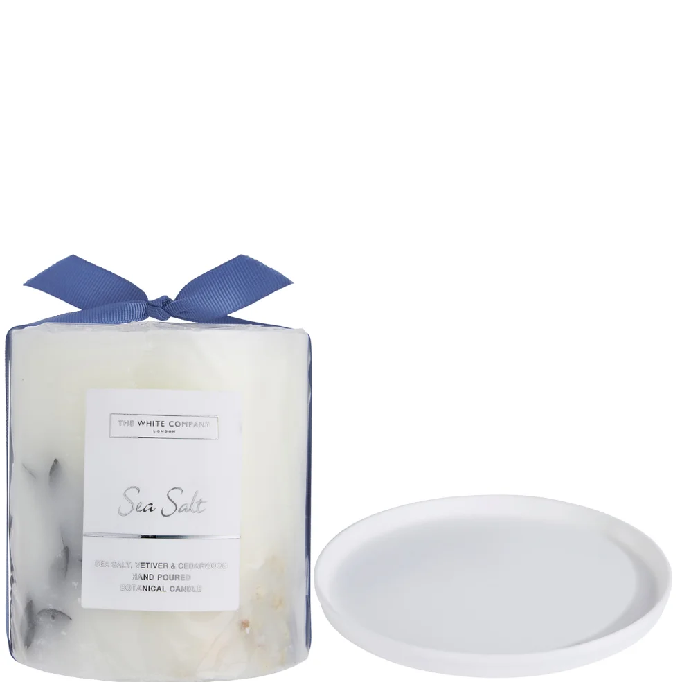The White Company Sea Salt Botanical Candle and Plate - Medium Afbeelding 1